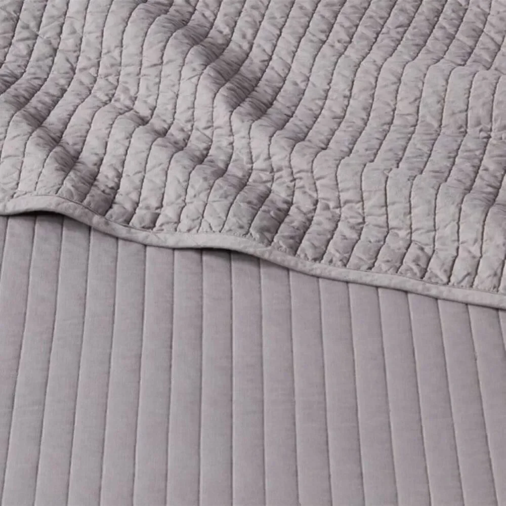 Threshold Washed Santeen Bed Quilt Blanket